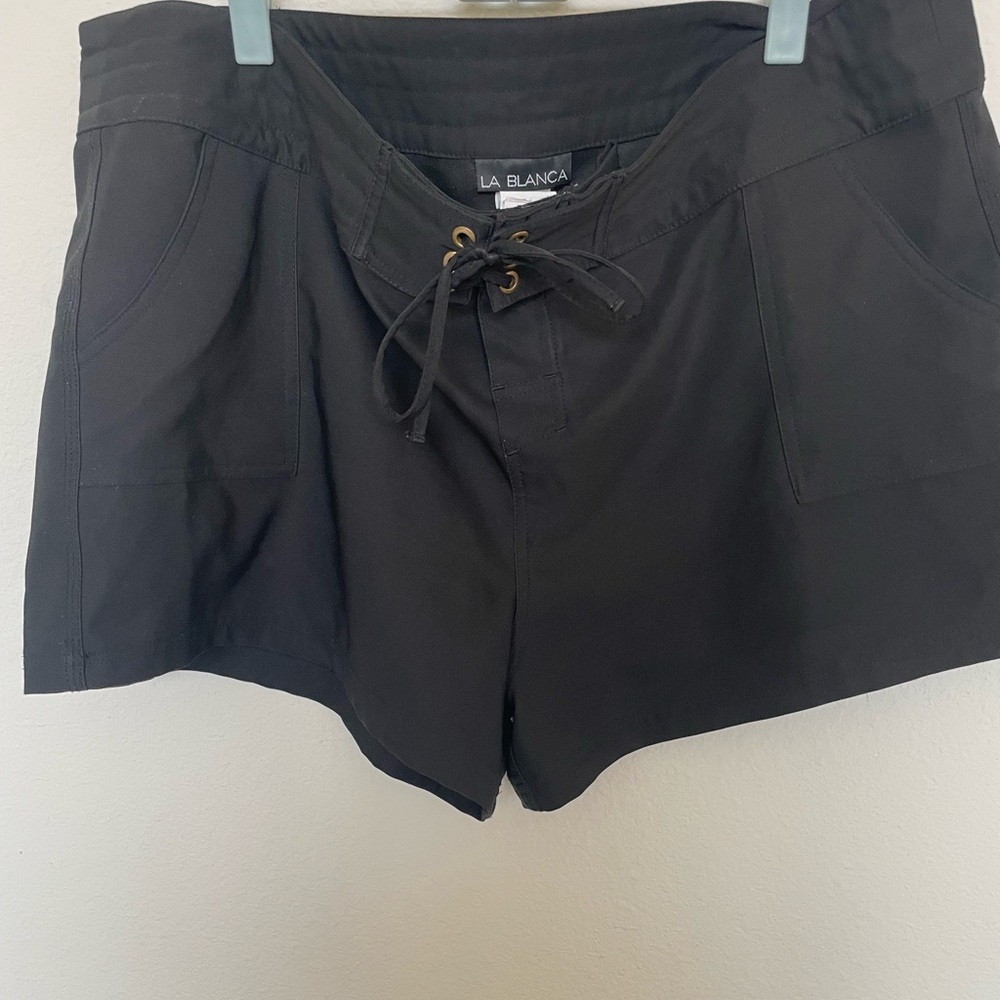 Black swimsuit cover up shorts by Bianca size M.